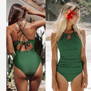 NWT Ruching High‎ Neck One Piece Swimsuit SIZE MEDIUM